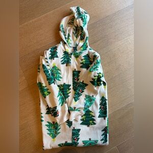Old Navy Christmas Onesie Pajamas – Unisex Kids Size 6/7 (Small)